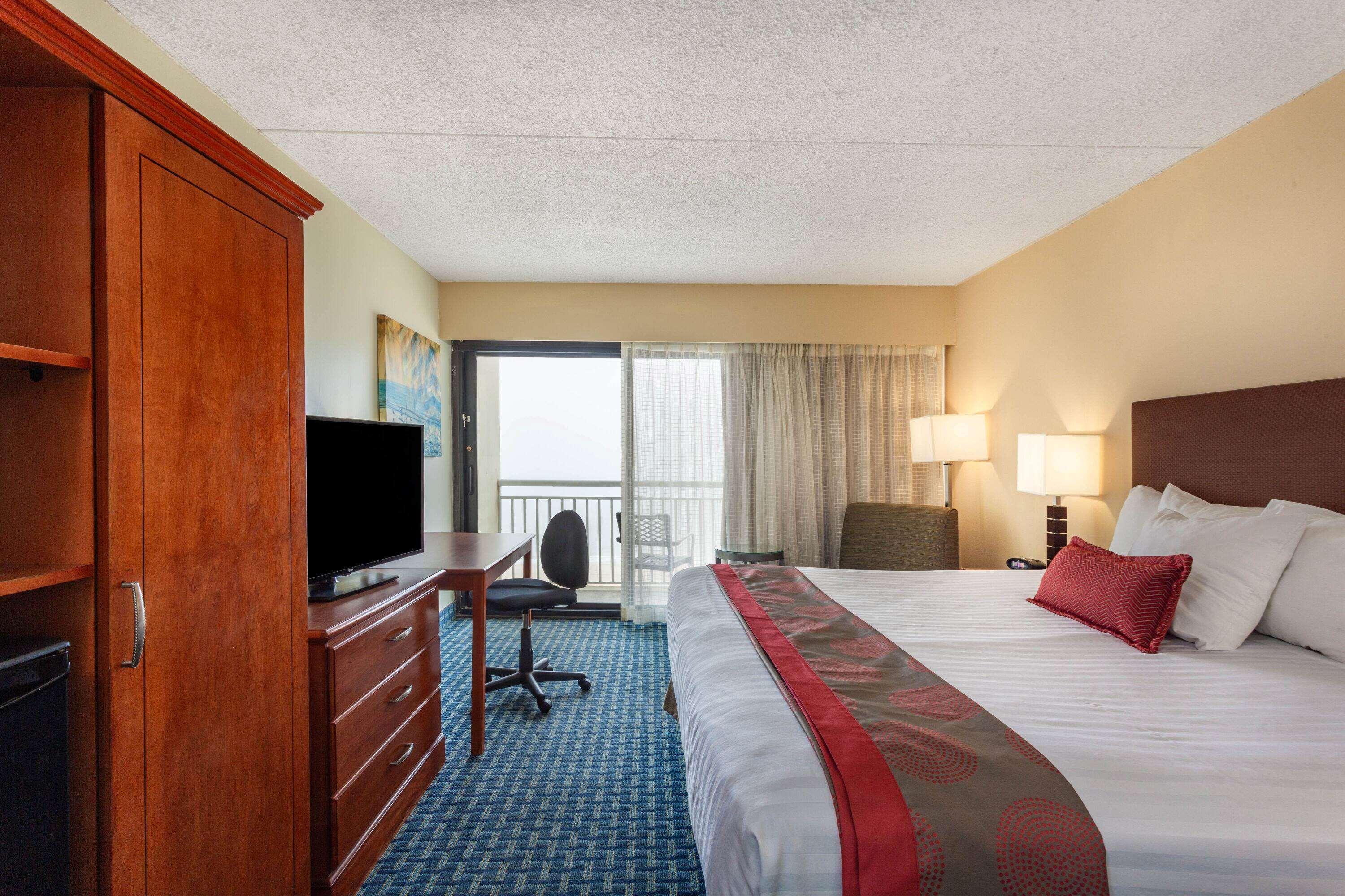 Ramada Plaza By Wyndham Virginia Beach Oceanfront Экстерьер фото