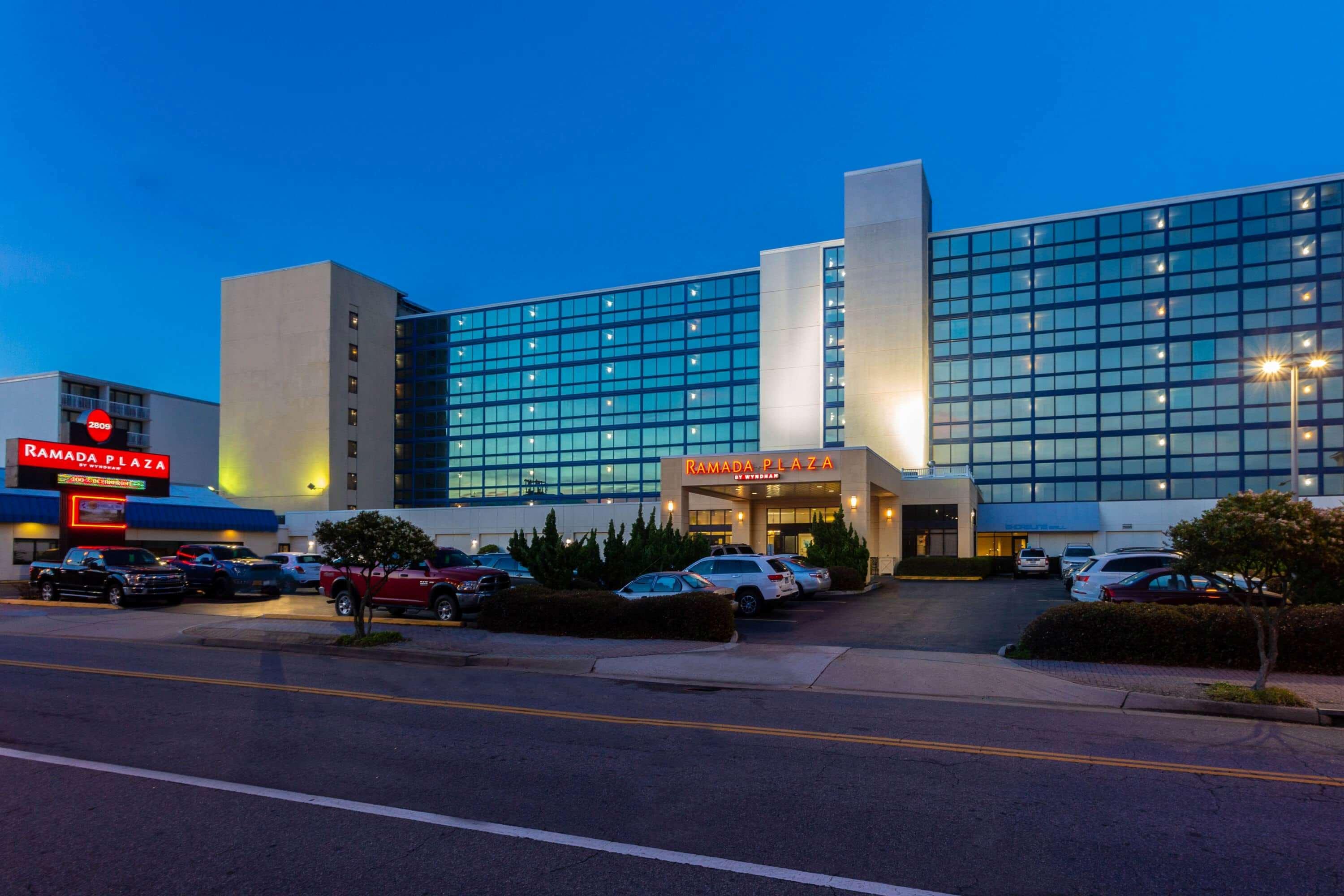 Ramada Plaza By Wyndham Virginia Beach Oceanfront Экстерьер фото