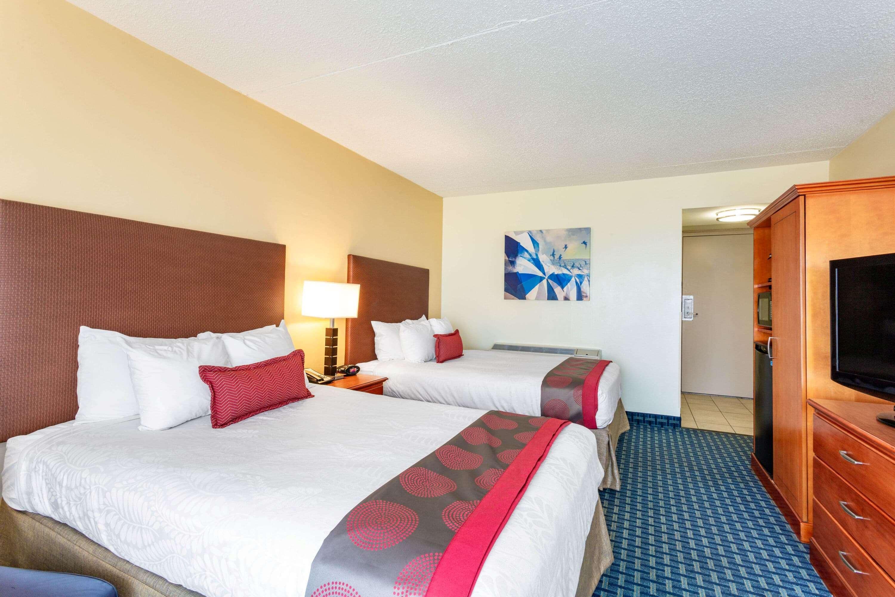 Ramada Plaza By Wyndham Virginia Beach Oceanfront Экстерьер фото