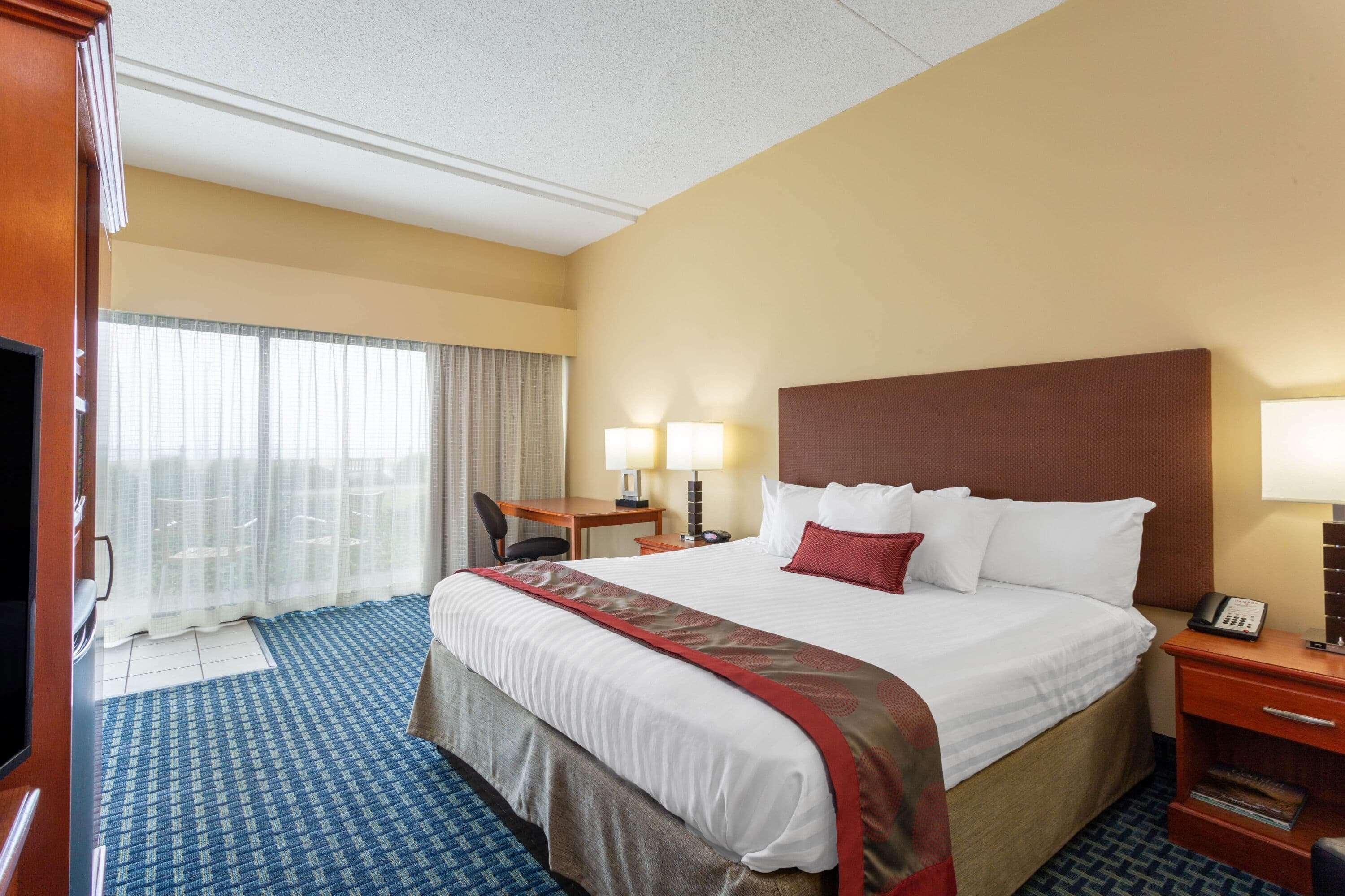 Ramada Plaza By Wyndham Virginia Beach Oceanfront Экстерьер фото