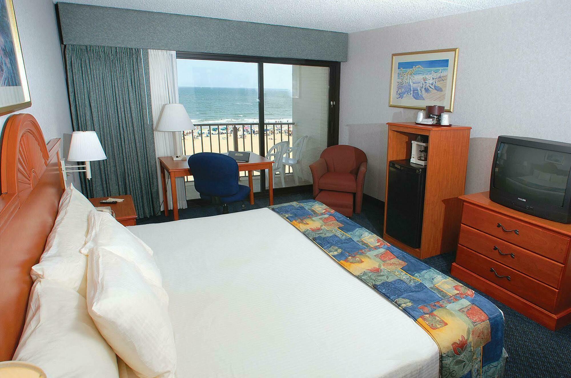 Ramada Plaza By Wyndham Virginia Beach Oceanfront Экстерьер фото